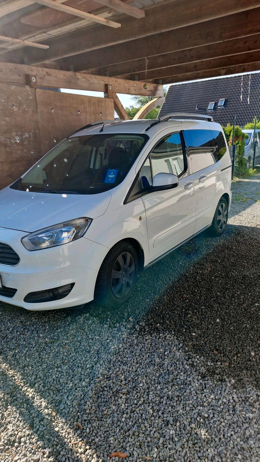Abbildung des Autos Ford tourneo Courier
