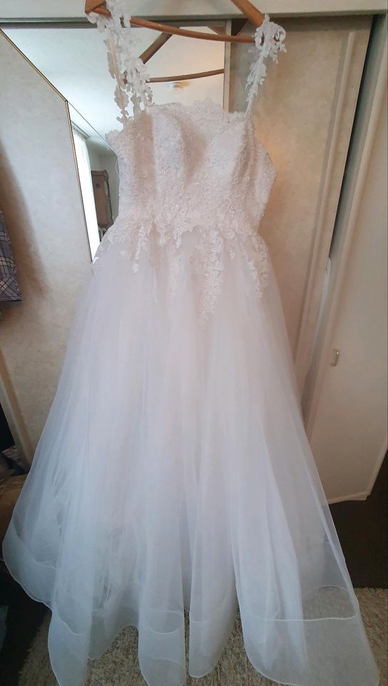 Hochzeitskleid 38-40 Prinzessin brautkleid Hochzeit bride in Köln