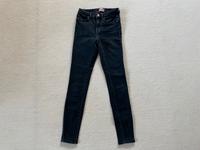 ONLY Skinny Jeans Gr. S / 32 Niedersachsen - Esens Vorschau