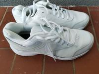Reebok NEU Work n Cushion 40,5 weiß Schuhe Sneakers Niedersachsen - Buxtehude Vorschau