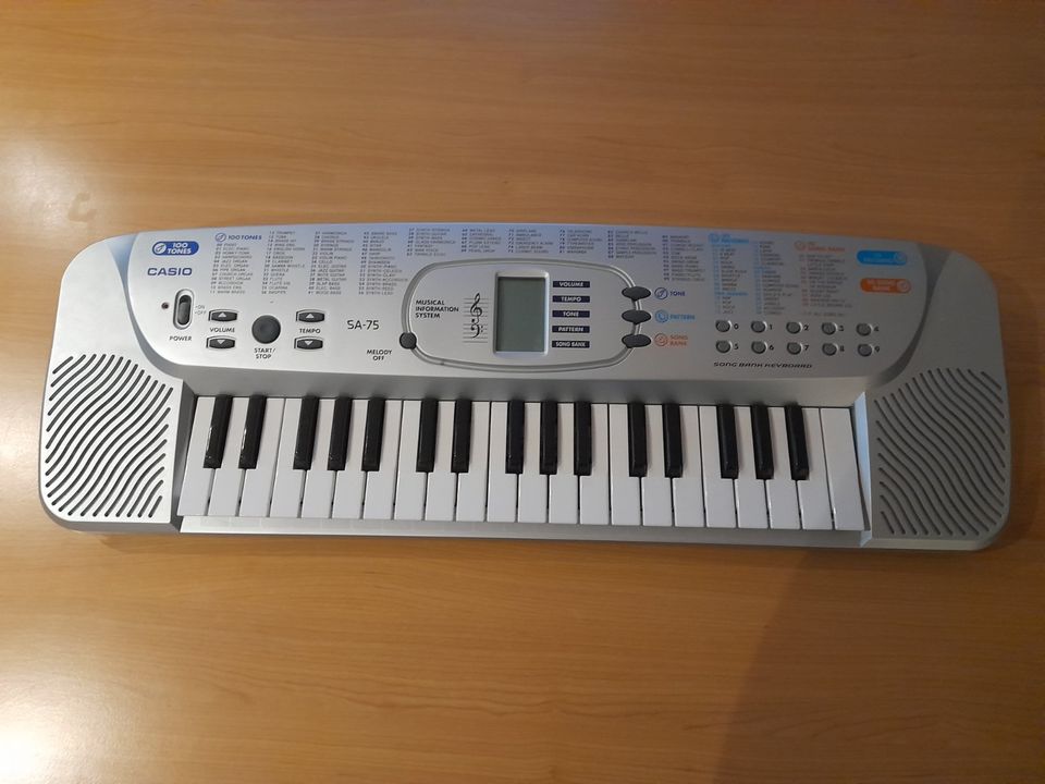 Kinderpiano Casio (Song Bank Keyboard) in Glonn