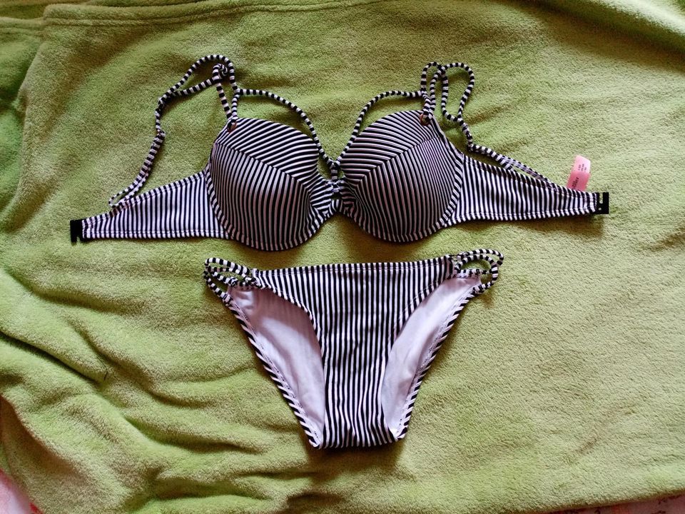 Hunkemöller Bikini 70D gerippt weiß-anthrazit in Rostock - Evershagen-Süd |  eBay Kleinanzeigen ist jetzt Kleinanzeigen