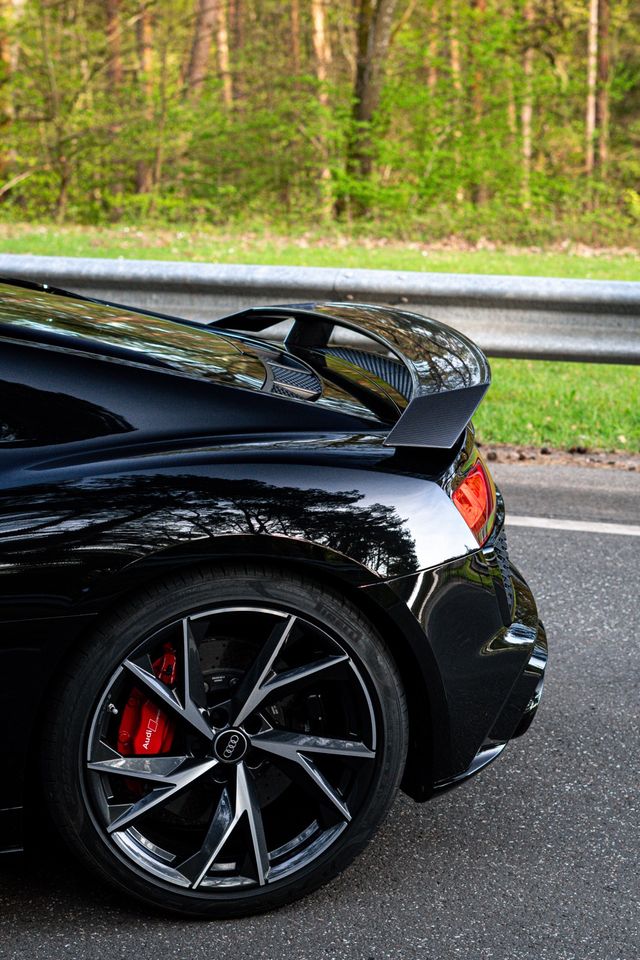 Audi R8 Spyder Coupé mieten Sportwagen Hochzeitsauto rent in Saarbrücken