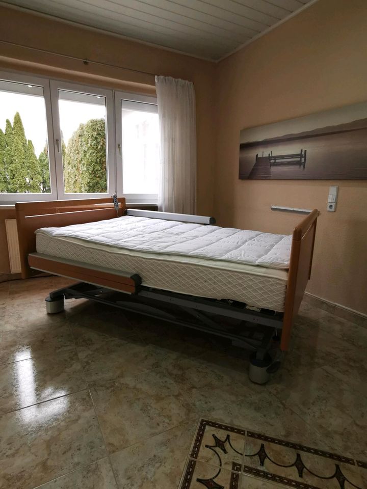 Pflegebett mit Matratze XXL von Bock in Dresden