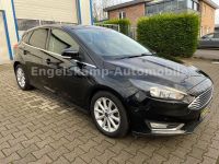 Ford Focus 2.0 Lim. Titanium/NAVI/SHZ/PDC/SCHECKH. Nordrhein-Westfalen - Oer-Erkenschwick Vorschau