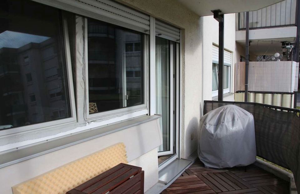 Von privat: gepflegte 2-Zimmer-Wohnung mit Einbauküche, Balkon, T in Mainz