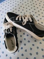 Leinen Turnschuhe Gr.39 5Euro Nordrhein-Westfalen - Euskirchen Vorschau