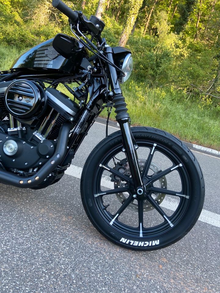 Harley-Davidson Sportster Iron 883 Bobber Kesstech Forty Eight in Weinsheim (Kr Bad Kreuznach)