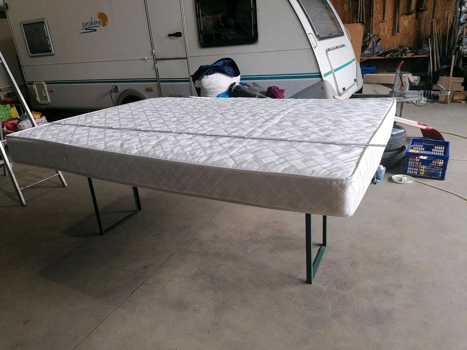 Wohnwagen materaze Doppeltbett in Kerpen
