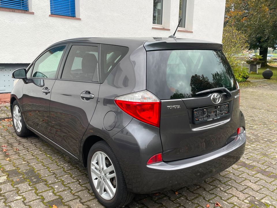 Toyota Verso-S 1.33 Automatik*TÜV NEU*Panoramadach*Keyless in Gelnhausen