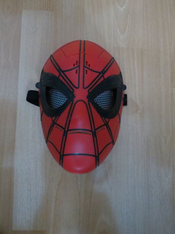 Hasbro Spider Man  Elektronische Maske in Wendlingen am Neckar