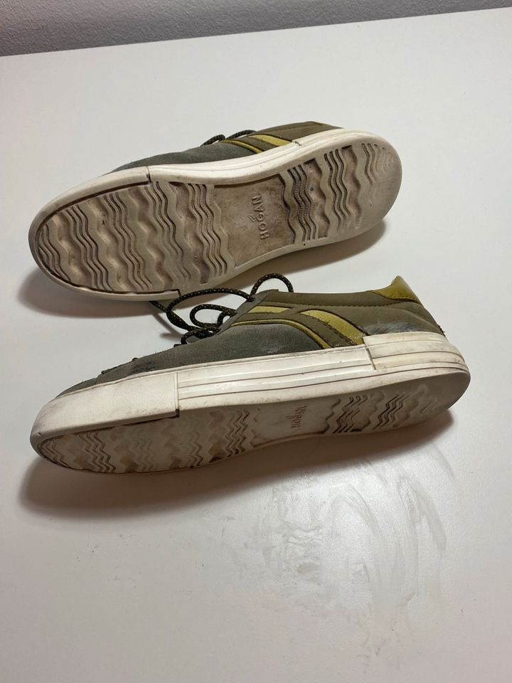 Hogan Sneaker, men‘s size 7, Wildleder, grau grün in Berlin