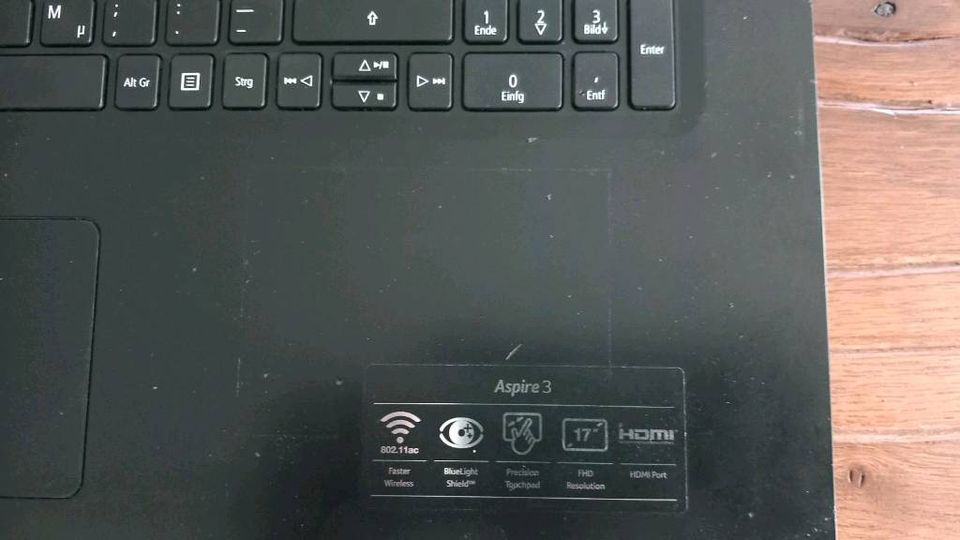 Acer Aspire 3 *Defekt* 17 Zoll in Blomberg