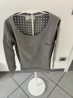 81 Hours Pulli gr L grau Rückenteil gelöchert Nordrhein-Westfalen - Willich Vorschau