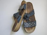 Rieker Pantoletten Sandalen jeans blau Gr. 40 Verzierung Hessen - Künzell Vorschau