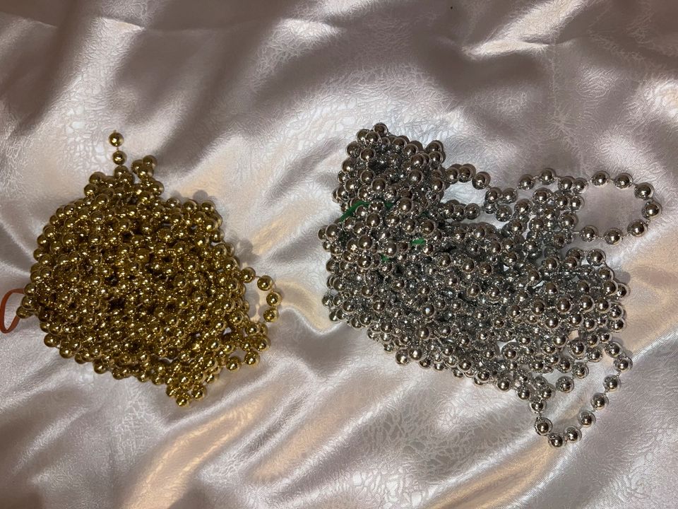 Gold & Silber Perlenkette Dekoperlen Girlande jeweils 4€ in Wuppertal