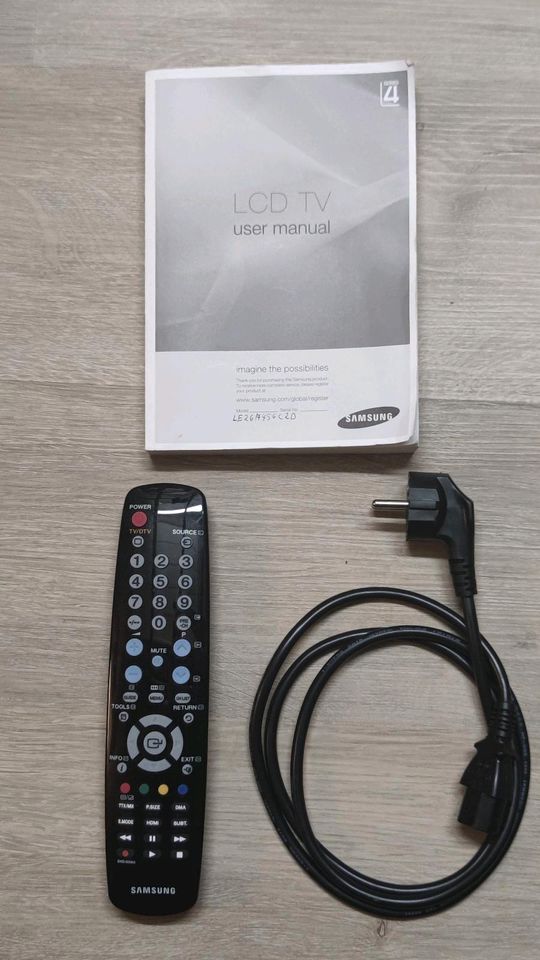 Samsung LCD TV (26 Zoll) in Wolfsburg