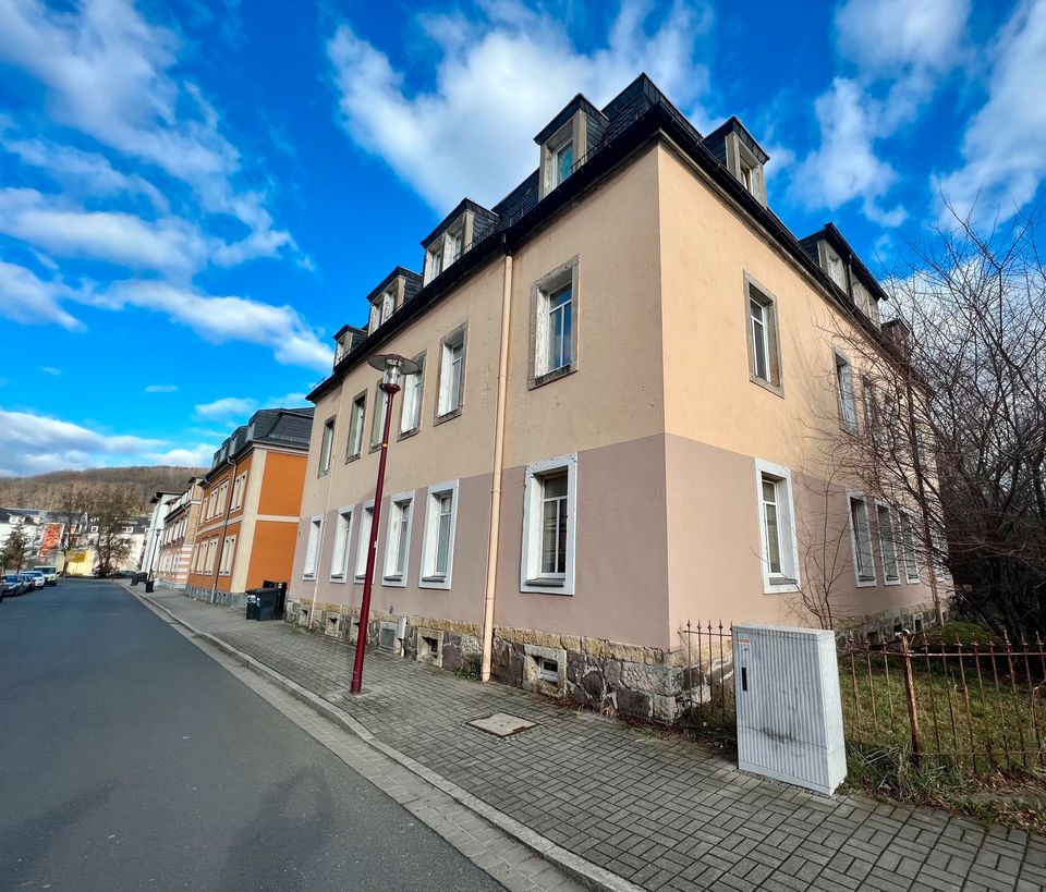 Mehrfamilienhaus in zentraler Lage von Freital in Freital