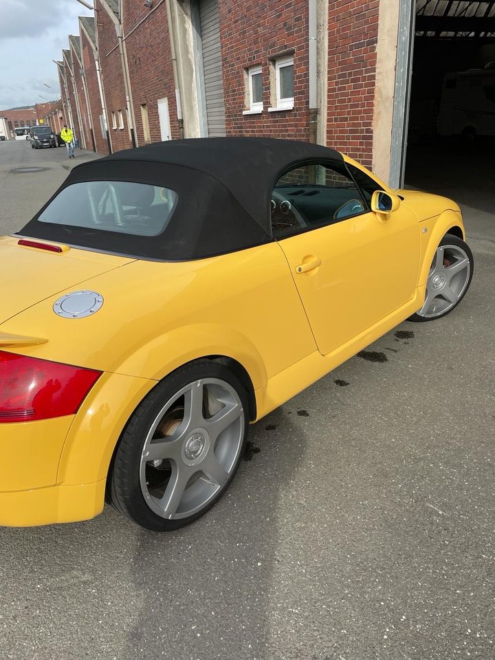 Audi TT Roadster von Abt 1,8T 140 KW Cabrio in Haiger