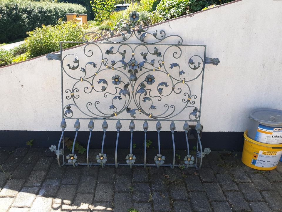 Gitter Fenstergitter Gitter Fenstervergitterung verzinkt in Bräunlingen