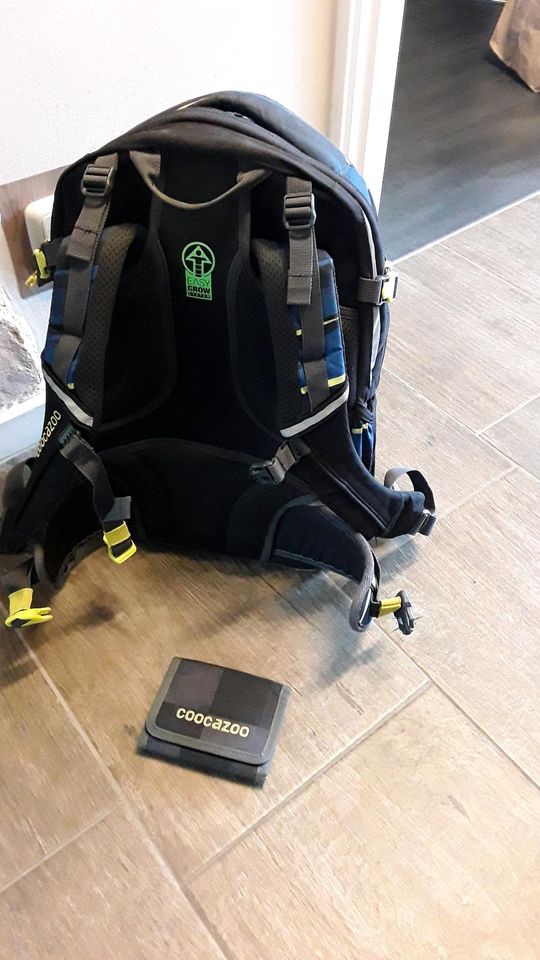 Schulranzen /  Schulrucksack von  Coocazoo mit Geldbörse in Lübeck