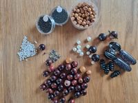 Diverse Perlen aus Holz und Kunststoff Nordrhein-Westfalen - Bergheim Vorschau