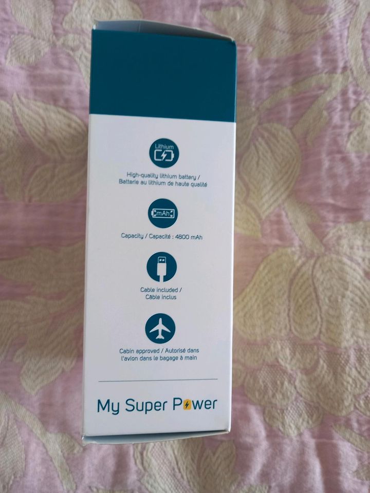 POWERBANK 4800 mAh *NEU* in Berlin