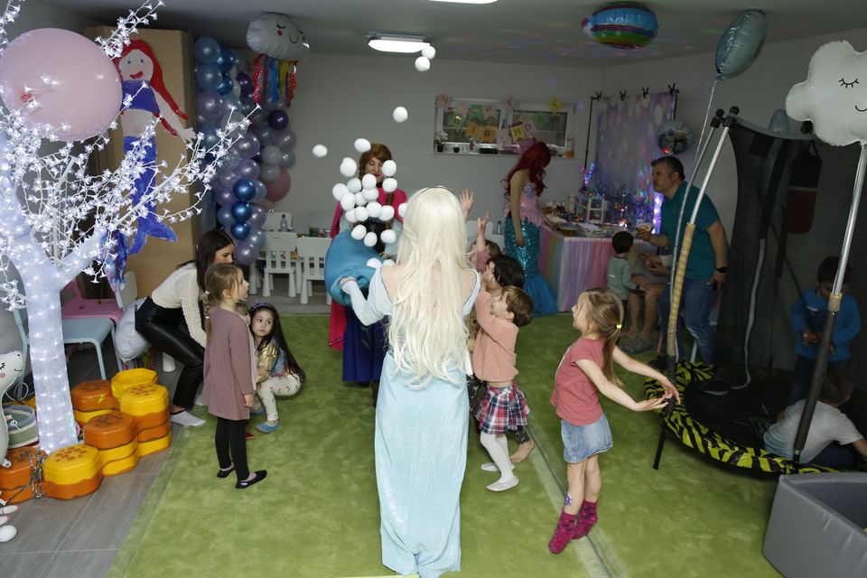 Kindergeburtstag mit Elsa-Eiskönigin in Offenbach