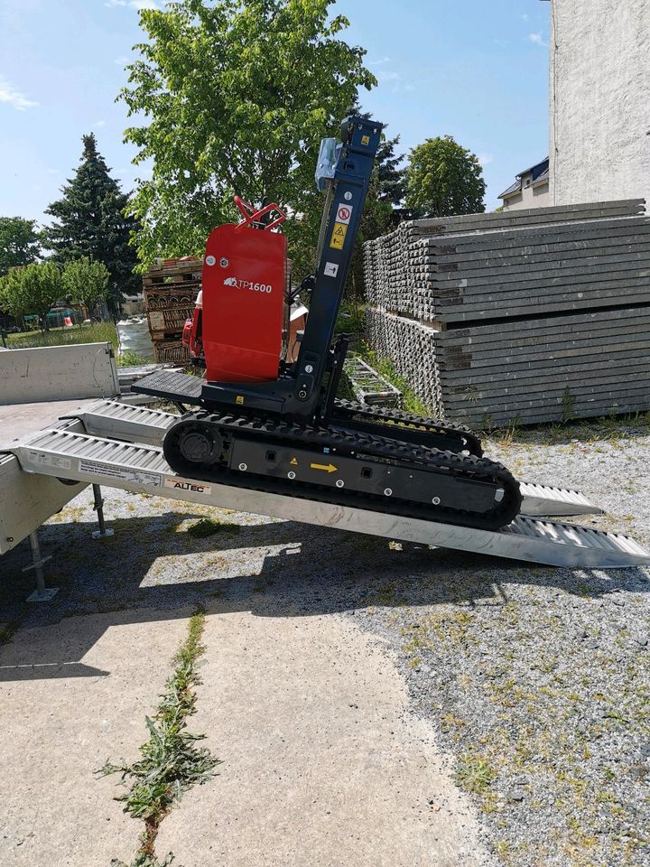 Raupentransporter / Kettengabelstapler / Hinowa TP 1600 in Panschwitz-Kuckau