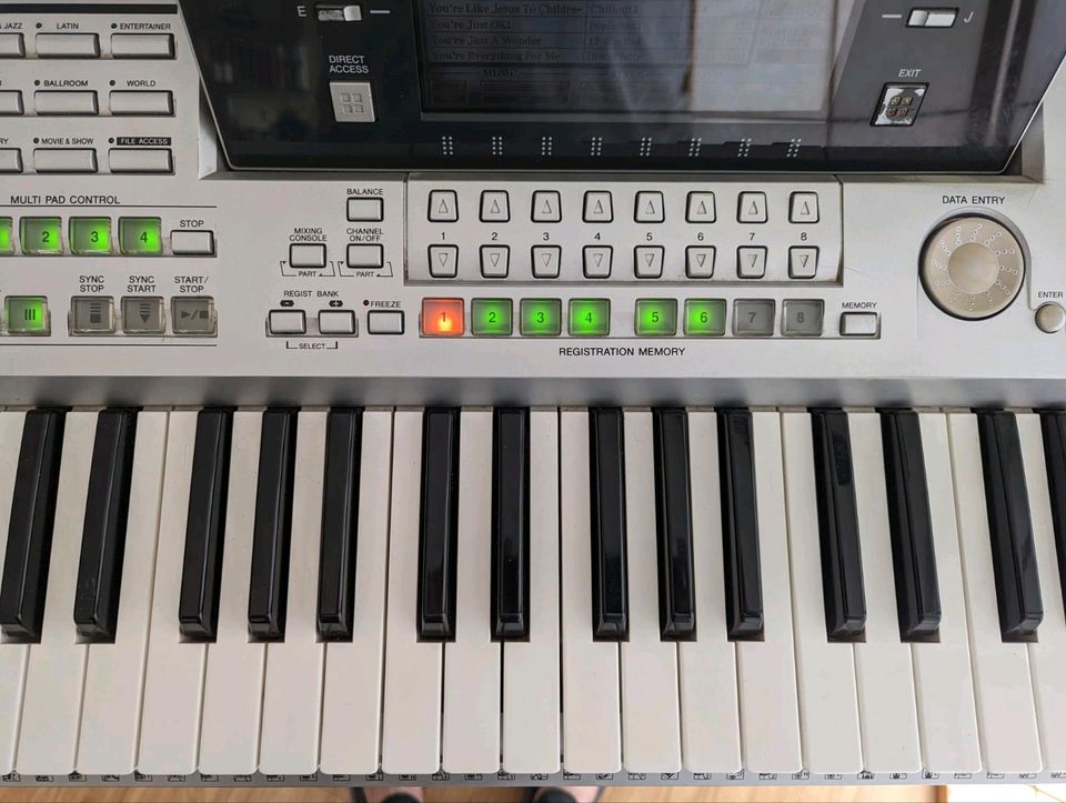 Yamaha Tyros 2 in Albstadt