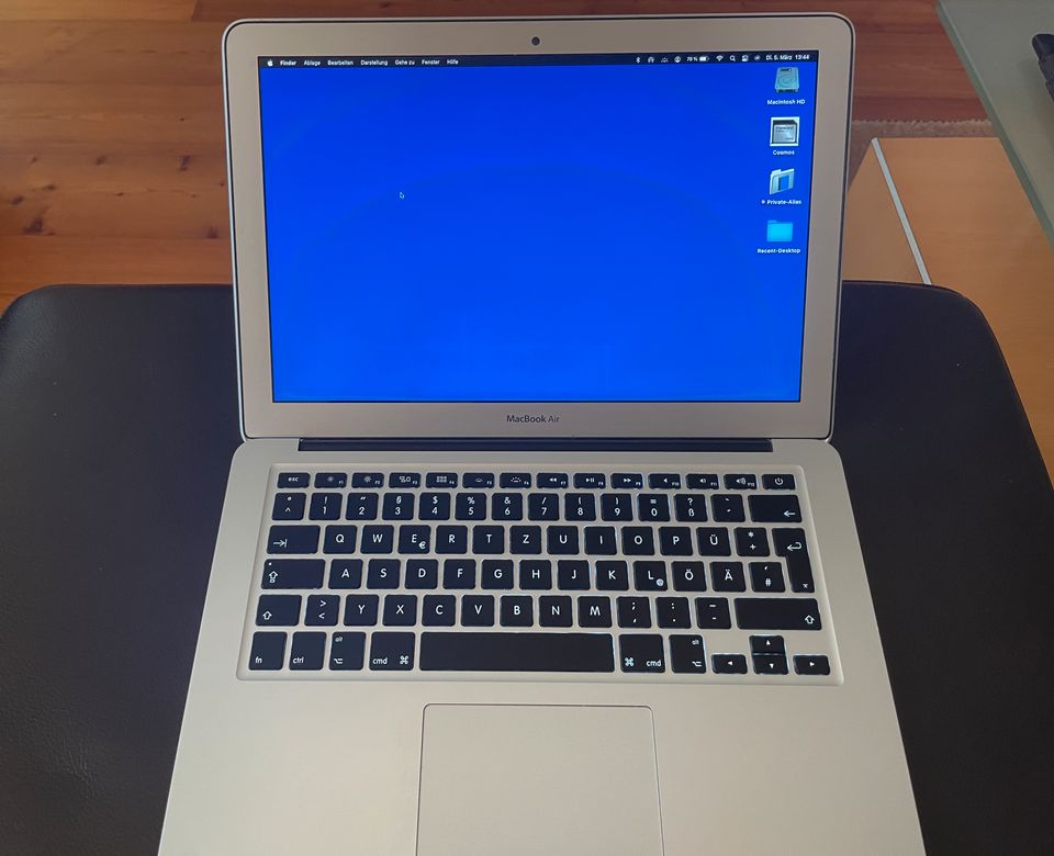 MacBook Air 13” early 2015 i7 8GB RAM 256GB SSD (MBA 7,2) in Hamburg