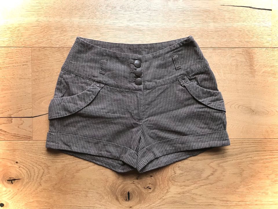 Orsay kurze Hose Shorts Gr.34 Braun gestreift in Thüringen - Eisenach |  eBay Kleinanzeigen ist jetzt Kleinanzeigen