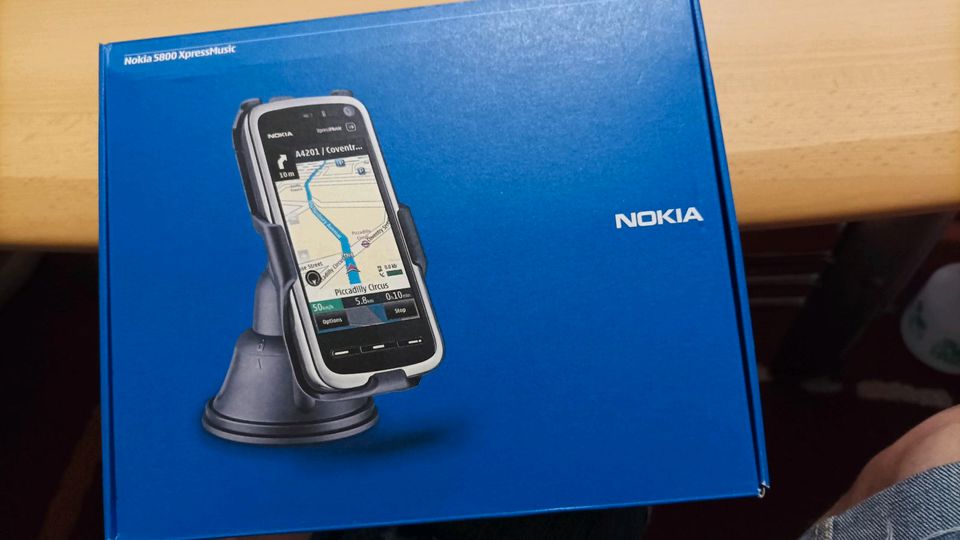 Verkaufe ein Nokia 5800Xpress Musik Schwarz- Rot in Stuttgart