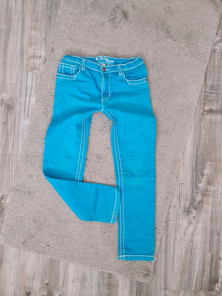 Kinder Jeans Neuwertig gr 134/140 Je 10€ in Königsbrunn