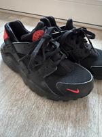 Nike Schuh Gr 37.5 Niedersachsen - Leiferde Vorschau