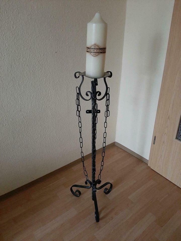 Kerzenständer Schmiedeeisen mit Kerze 130 cm Mittelalter,  Gothic in Plauen