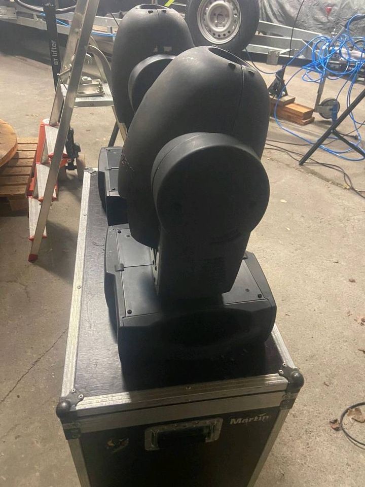 Martin MAC 250 Moving Head 4 Stück mit 2xCase und Steuergerät MAC in Roskow