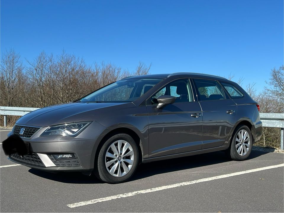 SEAT Leon ST 1.6 TDI - Zahnriemen/Wasserpumpe/Inspektion neu! in Wollbach b Bad Neustadt a d Saale