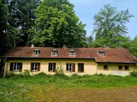 Sanierungsbedürftiges Haus auf Erbpacht Waldlage zu verkaufen Saarbrücken-Mitte - Alt-Saarbrücken Vorschau