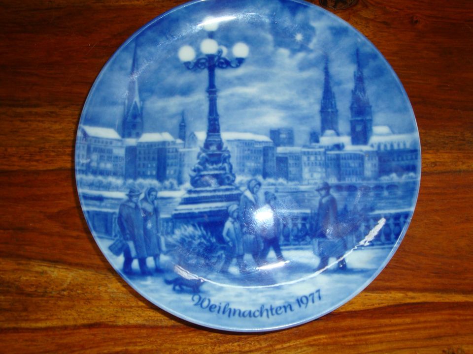 Rosenthal Weihnachtsteller 1915, 1975, 1977 in Bonn