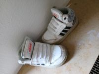 Adidas Sneaker Turnschuhe weiß Gr.24 Klettverschluss Nordrhein-Westfalen - Rheine Vorschau