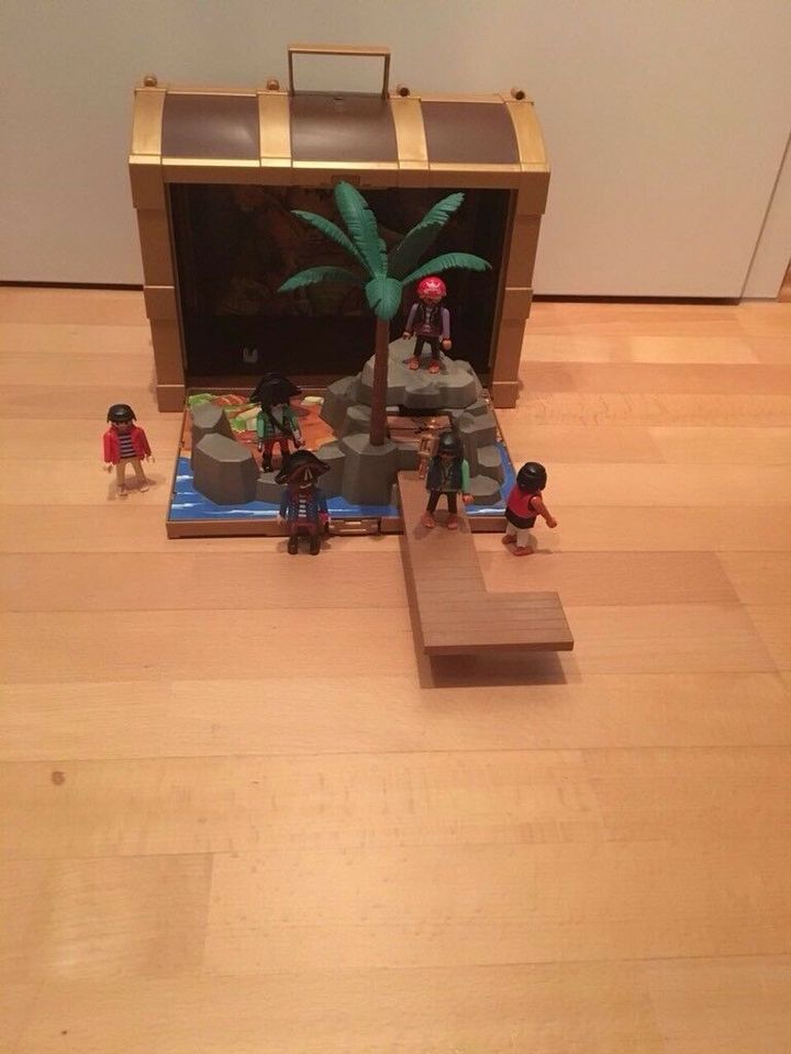 Playmobil Pirateninsel in Schatztruhe tragbar mit Erweiterung in Hennef (Sieg)