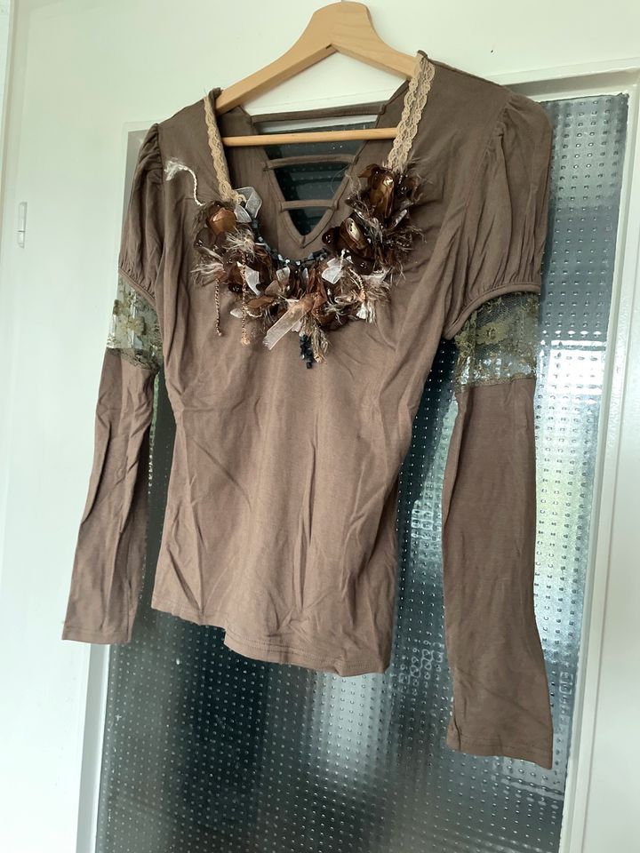 BiBA Langarm Shirt mit Applikationen Gr. L in Moers