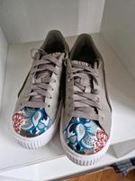Puma Basket Plateau Sneaker khaki mit Stickerei, 38 Leder Hessen - Wiesbaden Vorschau