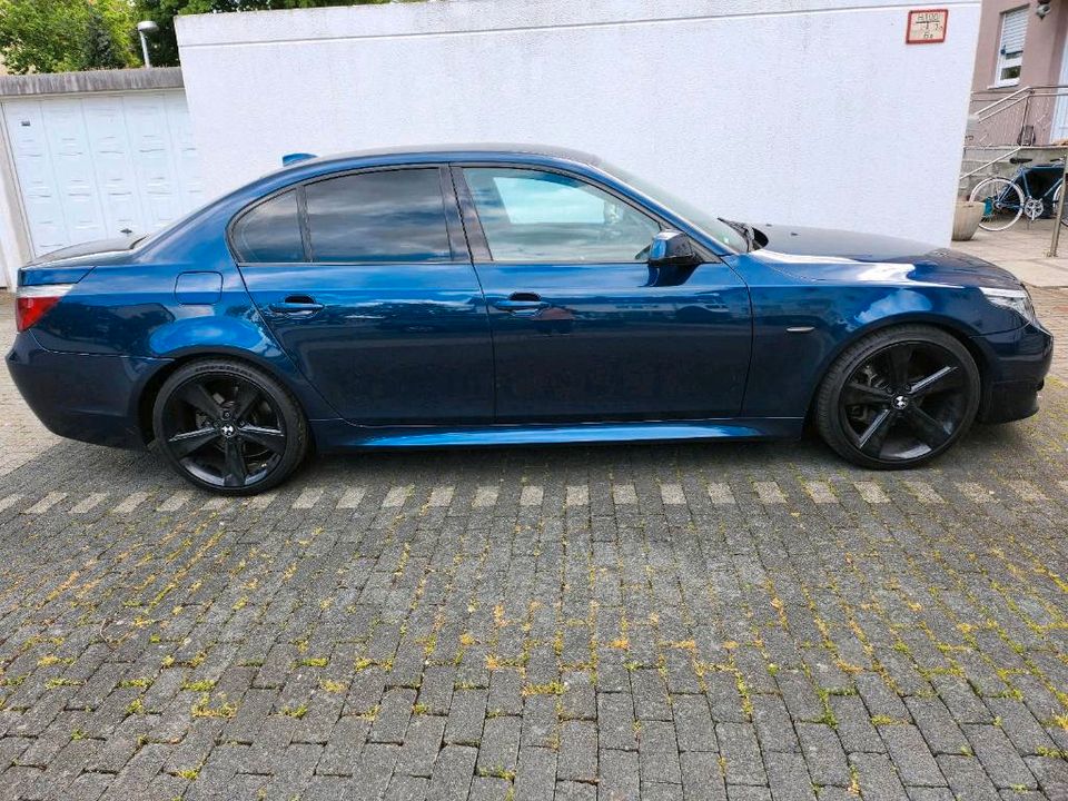 BMW 525i Edition M- Paket Sport TÜV neu. in Offenbach