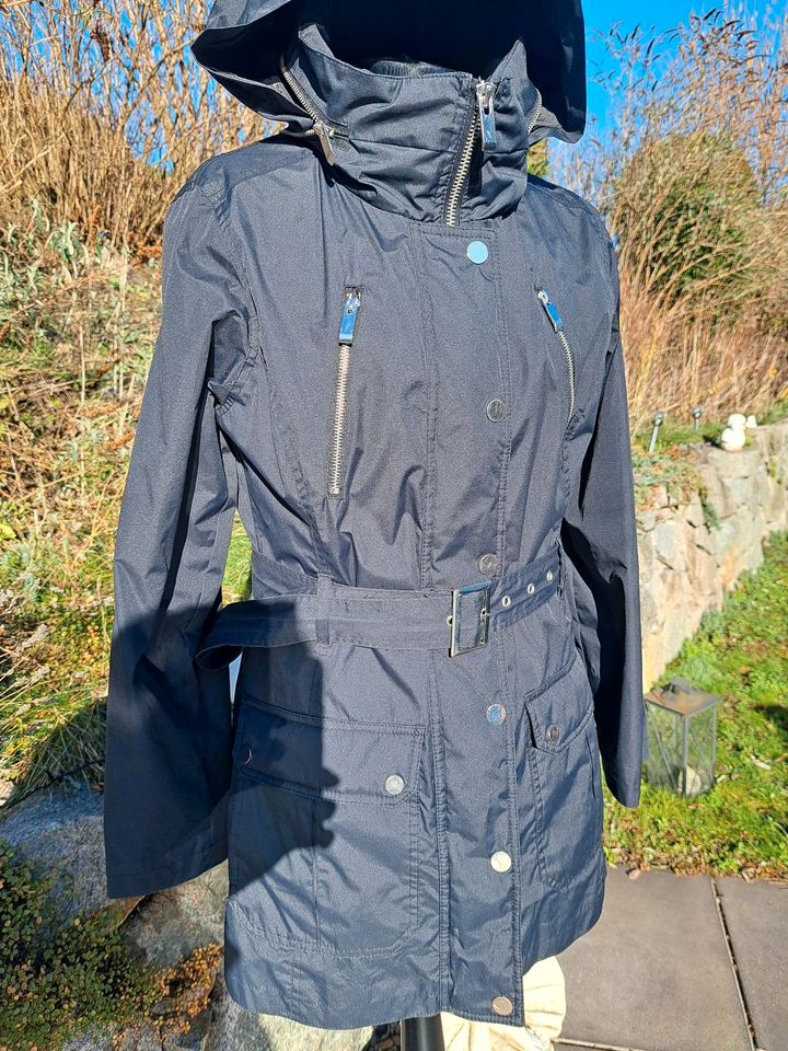 Schwarze Jacke 2in1 mit Unterjacke Funktionsjacke in Endingen