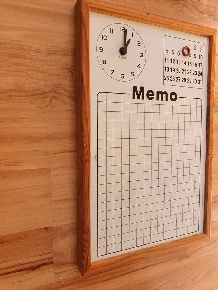 Magnet Tafel mit Kalender und Uhr Memoboard in Stuttgart - Stuttgart-Ost |  eBay Kleinanzeigen ist jetzt Kleinanzeigen