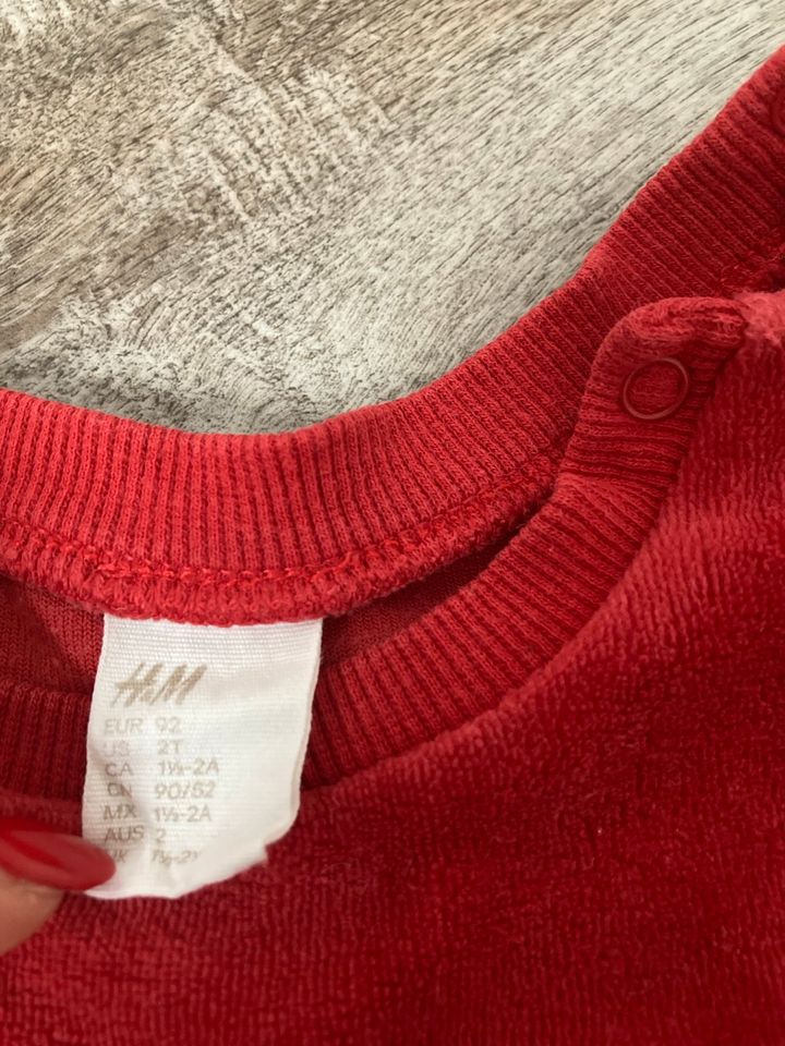 Set rot Velours Samt Pullover Hose von H&M, Gr. 92 in Malchow