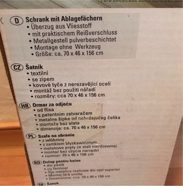 schrank mit ablagefächern je 10€ in Bochum