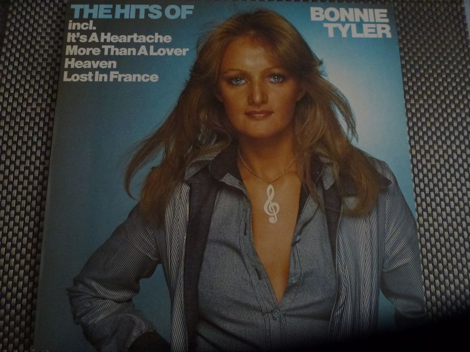 LP, Bonnie TYLER, 1LP=5€, 2LPs=9€, 3LPs=12€. in Hannover